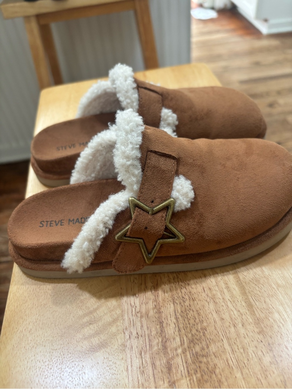 Steve Madden Kids Tan Suede Slip-On Slippers with White Shearling